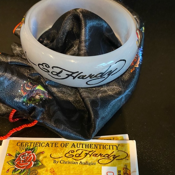 Ed Hardy White Bangle Bracelet - Picture 2 of 4